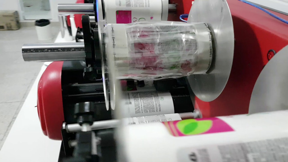 LabelCut - Sistema Automático de Corte Digital para Rótulos e Etiquetas