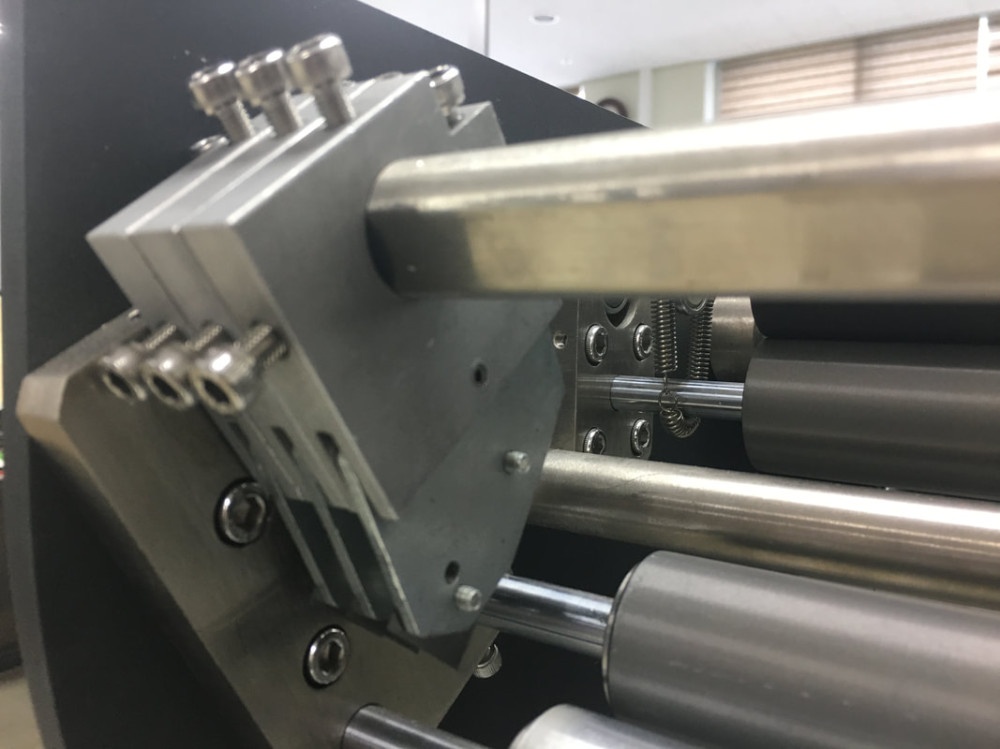 MultiBlade - Sistema de Acabamento Digital para Rótulos e Etiquetas Autoadesivas