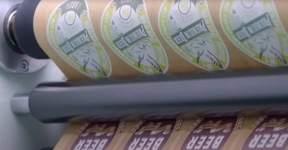 VersaPress XL+W - A Solução Econômica na Produção de Rótulos Profissionais